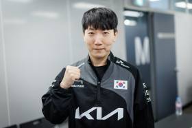 '아재의 힘' 스파5 김관우, e스포츠 첫 금메달 쾌거 [항저우 2022]