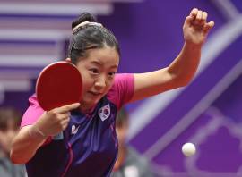 '해냈다' 탁구 신유빈 역전승, 단식 동메달 확보···세계 1위 中 쑨잉샤와 준결승 
